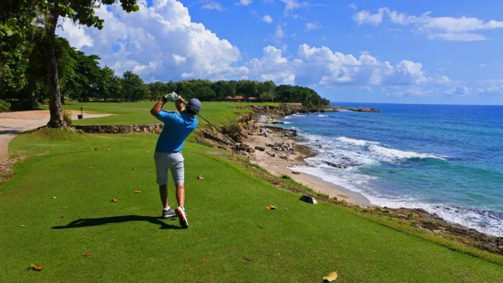 Turismo de golf en republica dominicana. Jpg